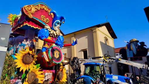 Il Carnevale di Borgosesia si presenta Il Carnevale di Borgosesia si presenta