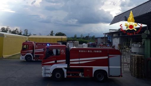 Gattinara: Incendio alla Sanac. Danni ma nessun ferito Gattinara: Incendio alla Sanac. Danni ma nessun ferito