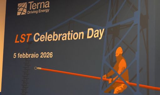 Terna, entrano in servizio 40 nuovi operatori per Lavori Sotto Tensione