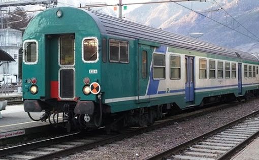Trenitalia offre biglietti omaggio ai medici della task force “Medici per COVID”