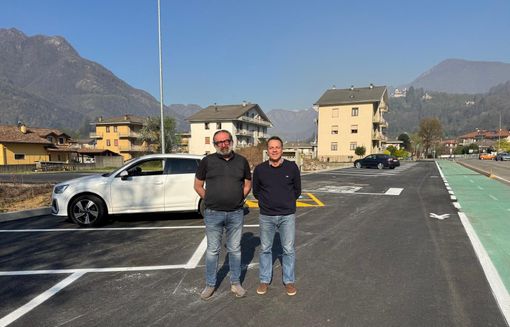 Gattinara, in viale Cesare Battisti completati 35 nuovi posti auto pubblici