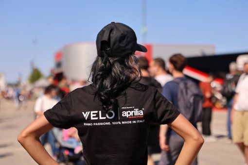 Velo e Aprilia Racing insieme per il Campionato del mondo di MotoGP 2025 Velo e Aprilia Racing insieme per il Campionato del mondo di MotoGP 2025