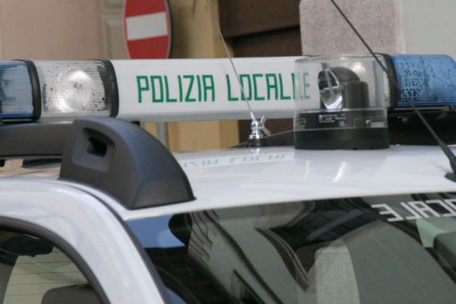 Dal nord-ovest. Arrestato a Novara un 23enne per atti persecutori e violenza privata nei confronti di una coetanea Dal nord-ovest. Arrestato a Novara un 23enne per atti persecutori e violenza privata nei confronti di una coetanea