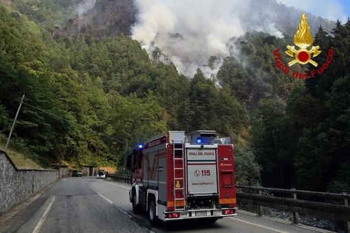 Cravagliana, senso unico alternato sulla SP a seguito degli incendi Cravagliana, senso unico alternato sulla SP a seguito degli incendi