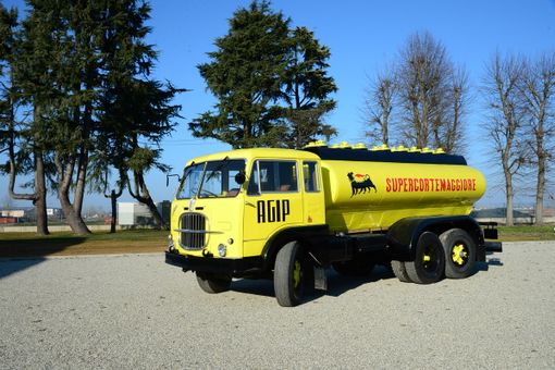 I Mezzi della Collezione Marazzato all’edizione 2024 di Automotoretrò