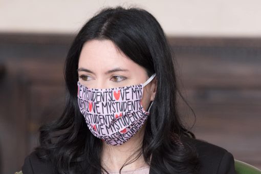 Rientro in classe, Azzolina: "Atto di responsabilità nei confronti dei nostri giovani" Rientro in classe, Azzolina: "Atto di responsabilità nei confronti dei nostri giovani"