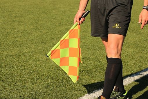 Calcio, via libera alle 5 sostituzioni. Ecco come funzionerà