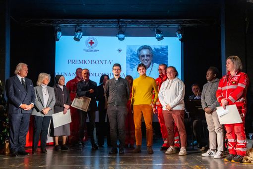 Premio bontà al gruppo animatori dell'oratorio di Borgosesia Premio bontà al gruppo animatori dell'oratorio di Borgosesia