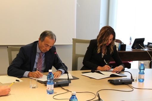 Accordo Regione-Banca Sella per anticipo cassa integrazione ai lavoratori delle aziende piemontesi Accordo Regione-Banca Sella per anticipo cassa integrazione ai lavoratori delle aziende piemontesi