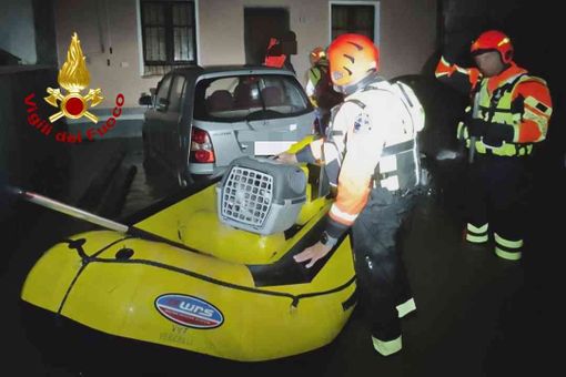 A Crescentino esonda la Dora: soccorse quattro persone in Fraz. Galli