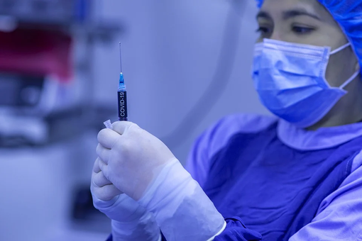 Vaccini, a Pray si può fare la quarta dose