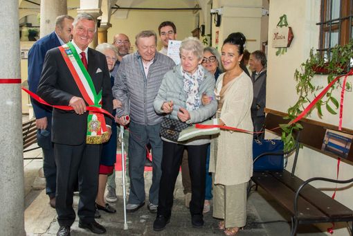 Varallo: “La china incontra i pastelli”, alla Biblioteca civica l’inaugurazione. Varallo: “La china incontra i pastelli”, alla Biblioteca civica l’inaugurazione.