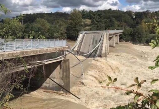 Romagnano: la lotta con l’alluvione non è ancora finita. Il sindaco: "Massima attenzione su questione ponte" Romagnano: la lotta con l’alluvione non è ancora finita. Il sindaco: "Massima attenzione su questione ponte"