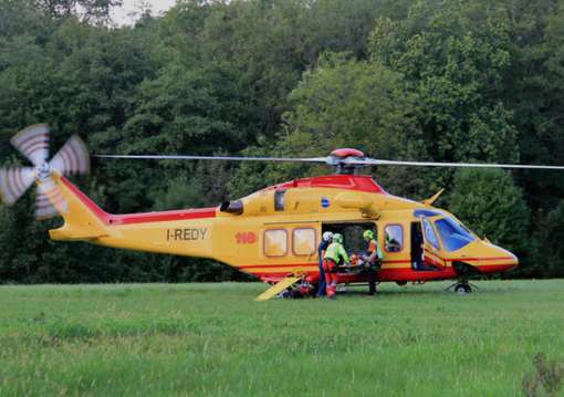 Cade alla Bocchetta Ovasile: escursionista recuperata dall'elisoccorso