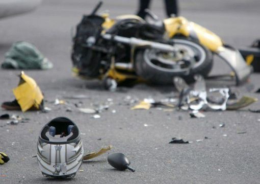 Sostegno, grave incidente stradale: ferite da codice rosso per un motociclista di 57 anni (foto di repertorio) Sostegno, grave incidente stradale: ferite da codice rosso per un motociclista di 57 anni (foto di repertorio)