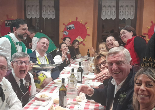 Carnevale di Sabbia, cena di chiusura in allegria FOTO Carnevale di Sabbia, cena di chiusura in allegria FOTO