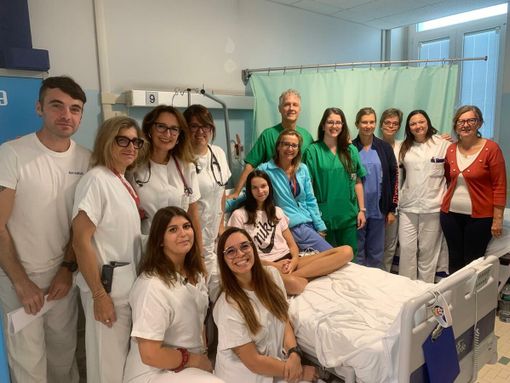 Una canzone all’uscita dalla sala operatoria: il miracolo di Serena che grazie ai medici ha sconfitto una sindrome rarissima Una canzone all’uscita dalla sala operatoria: il miracolo di Serena che grazie ai medici ha sconfitto una sindrome rarissima