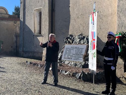 Valdilana non dimentica l'eccidio di Santa Liberata, presenti anche gli studenti delle scuole (foto dalla pagina Facebook di Comune di Valdilana)