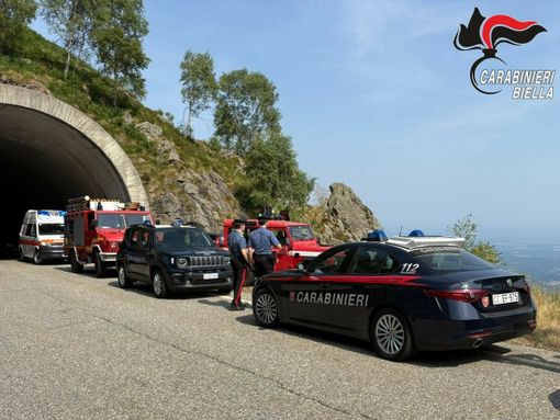 Precipita nel dirupo, a Bielmonte salvato un giovane: i dettagli dell’operazione di soccorso FOTO