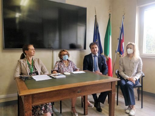 Presentate tre importanti donazioni da Rotary Vercelli Presentate tre importanti donazioni da Rotary Vercelli