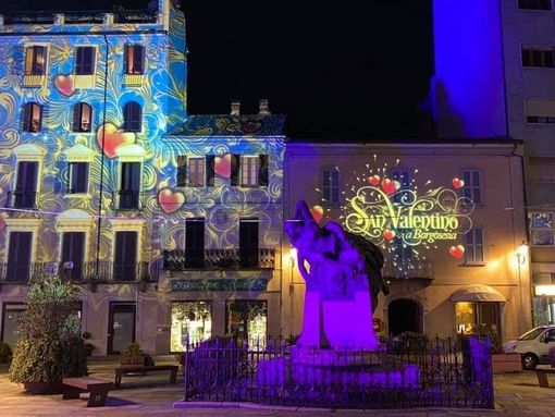 Borgosesia città dell'amore, in palio cene romantiche per il selfie e dichiarazione più cool