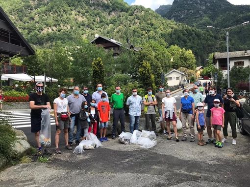 Partecipazione e senso civico alla pulizia del fiume Sesia