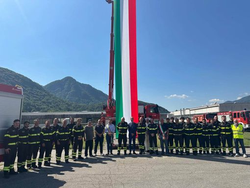 Varallo, nuova piattaforma aerea per i Vigili del Fuoco: un mezzo strategico per la Valsesia