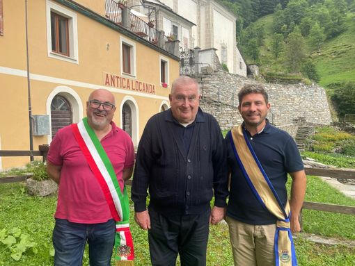 Il Vescovo, Monsignor Franco Giulio Brambilla, resterà alla guida della Diocesi di Novara Il Vescovo, Monsignor Franco Giulio Brambilla, resterà alla guida della Diocesi di Novara