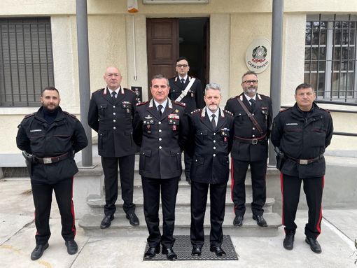 Il Comandante della Legione Carabinieri Piemonte e Valle d'Aosta hanno visitato le Stazione Carabinieri di Cigliano e Trino Il Comandante della Legione Carabinieri Piemonte e Valle d'Aosta hanno visitato le Stazione Carabinieri di Cigliano e Trino