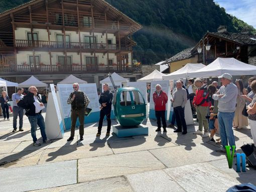 Alagna, inaugurata la mostra &quot;Ropelines: Storie di Uomini e Funi&quot;: un viaggio nel mondo del trasporto funiviario.