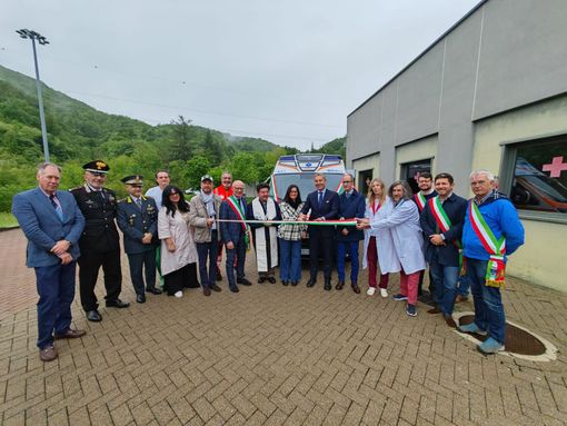 Inaugurata all’Ospedale di Borgosesia una nuova ambulanza per il trasporto dei pazienti Inaugurata all’Ospedale di Borgosesia una nuova ambulanza per il trasporto dei pazienti