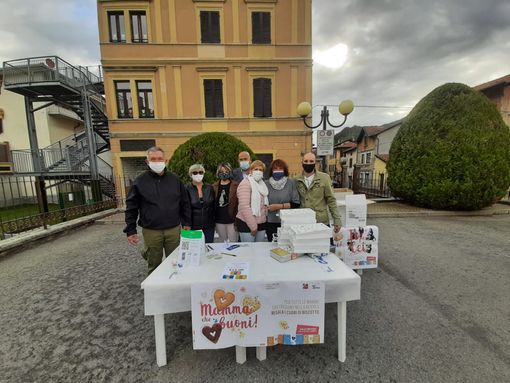 Ailoche e Creavacuore uniti per Telethon, esauriti i Cuori di Biscotto Ailoche e Creavacuore uniti per Telethon, esauriti i Cuori di Biscotto