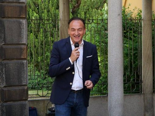Regione, dal presidente Cirio gli auguri di buon Natale: “Priorità nel 2025? Sanità e scuole”. Regione, dal presidente Cirio gli auguri di buon Natale: “Priorità nel 2025? Sanità e scuole”.