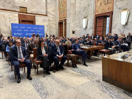 Crisi dell'automotive in Piemonte: "Governo e Regioni fanno la loro parte, ora serve l'UE". Crisi dell'automotive in Piemonte: "Governo e Regioni fanno la loro parte, ora serve l'UE".