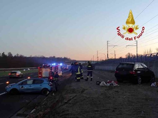 Incidente sulla A4, intervengono i Vigili del Fuoco Incidente sulla A4, intervengono i Vigili del Fuoco