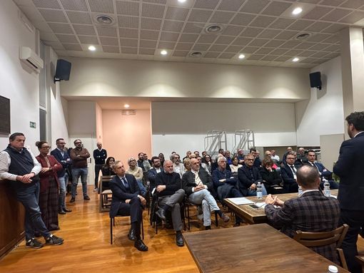 Borgosesia, confronto tra Comune, ASL e Regione sul futuro dell’ospedale: in arrivo la risonanza magnetica total body e la riapertura della Dermatologia