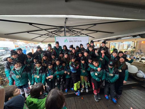 Alpe di Mera, lo Ski Team Valsesia organizza e conquista il Trofeo AMA nella gara Flipper dei Pulcini