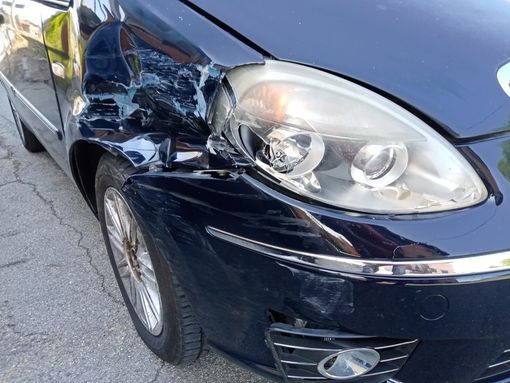 Portula, perde il controllo dell'auto e finisce contro il muretto di una casa (foto di repertorio) Portula, perde il controllo dell'auto e finisce contro il muretto di una casa (foto di repertorio)