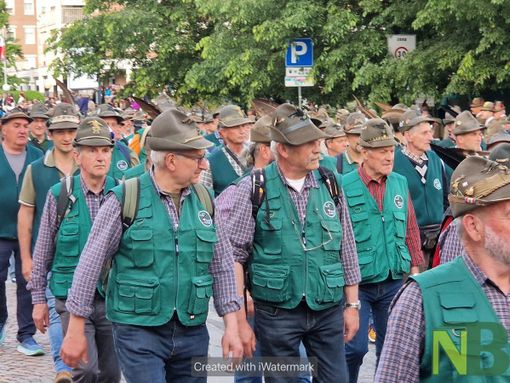 La Valsesia sfila con orgoglio a Biella per la 96ª Adunata degli Alpini