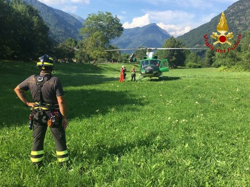 Escursionisti sorpresi dal temporale vicino al Bivacco Revelli. Recuperati con l'elicottero