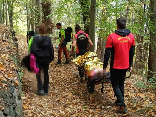 Valdilana, infortunio per una donna al sentiero del Santuario della Brughiera
