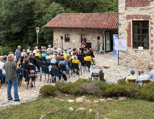 Valdilana, grande successo per il concerto di Simona Colonna all’Ex Mulino Susta (foto dalla pagina Facebook di Comune di Valdilana) Valdilana, grande successo per il concerto di Simona Colonna all’Ex Mulino Susta (foto dalla pagina Facebook di Comune di Valdilana)