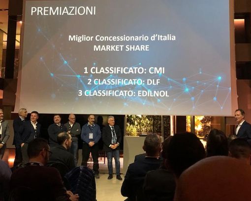 Vendite macchinari Caterpillar nel Vercellese, terzo gradino del podio nazionale per Edilnol Spa Vendite macchinari Caterpillar nel Vercellese, terzo gradino del podio nazionale per Edilnol Spa