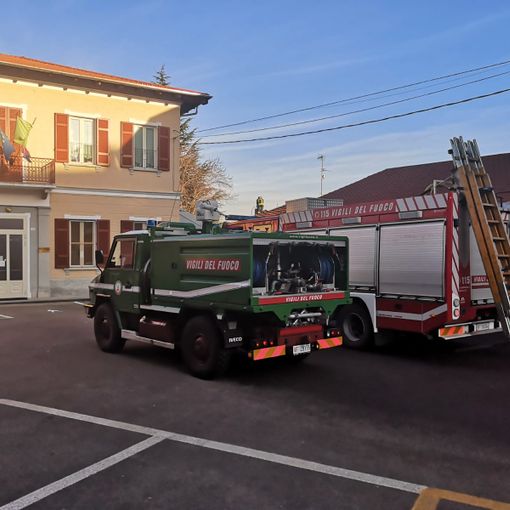 Incendio a Roasio, Vigili del fuoco di Varallo in azione