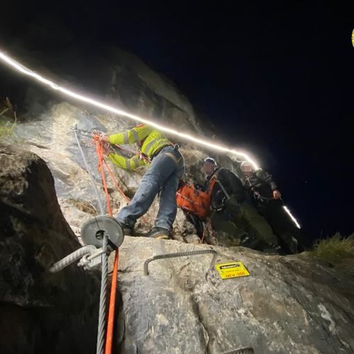 Allarme in Valsesia, escursionista accusa malore in ferrata