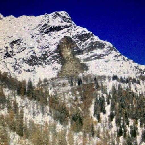 Tre persone isolate dopo la frana in Val Vogna