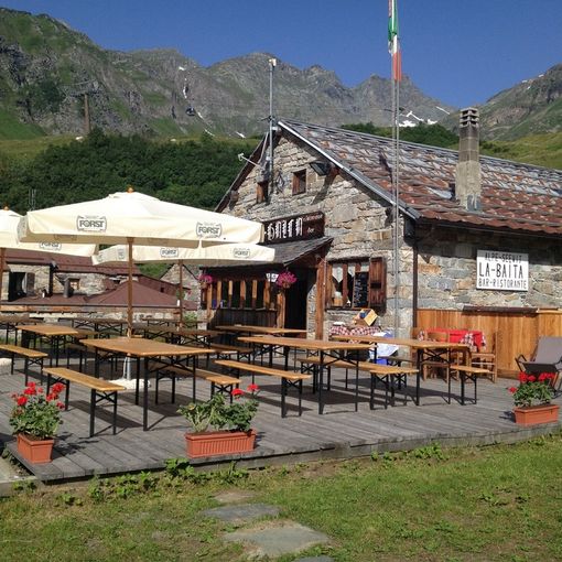 Grande cena al ristorante Baita di Alagna