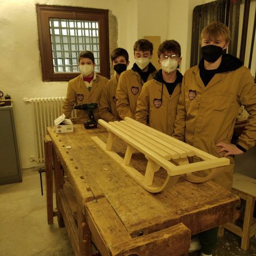 Vele spiegate per la Scuola Barolo di Varallo