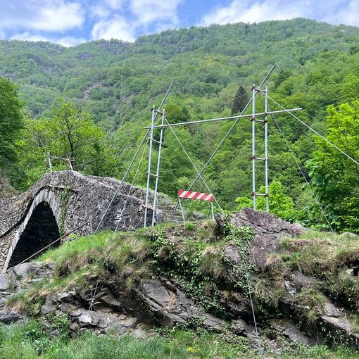 Varallo: Iniziati i lavori di ripristino del ponte della Gula