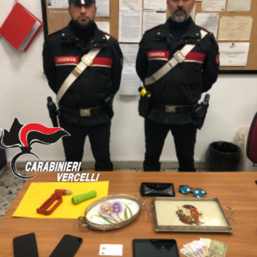 Carabinieri sventano un furto al Liceo Avogadro di Vercelli